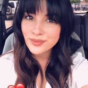 Meet your Posher, Crystal